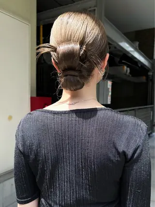 ヘアアレンジ BROUN®所属・NACA /江坂/カットモデルのヘアスタイル