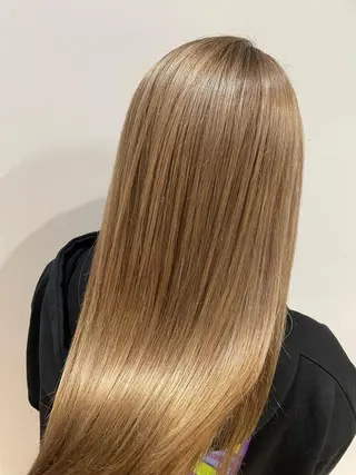 ロング カラー 髪質改善✨透明感カラ ー🌈シエルブルーのヘアスタイル