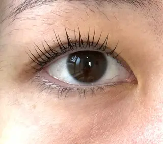 マツエク・マツパ ユナ ୨୧の眉毛・アイブロウイメージ