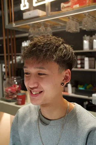 ショート メンズ GAKU 岳人のヘアスタイル