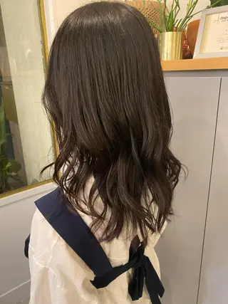 セミロング ente im所属・上田 文香のヘアスタイル