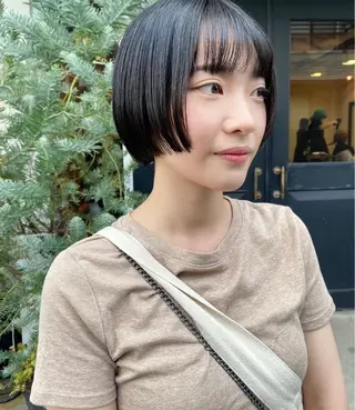 ミディアム 藤井 美歩/赤髪のヘアスタイル