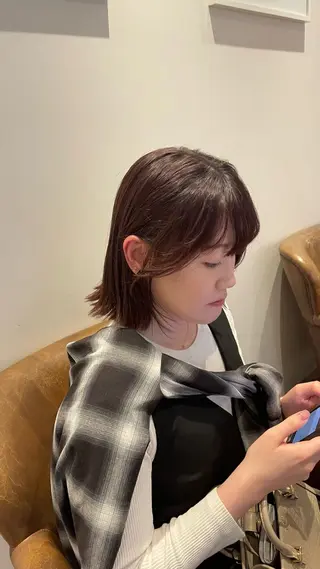 ミディアム カラー Lolonois梅田 澤田　葵のヘアスタイル