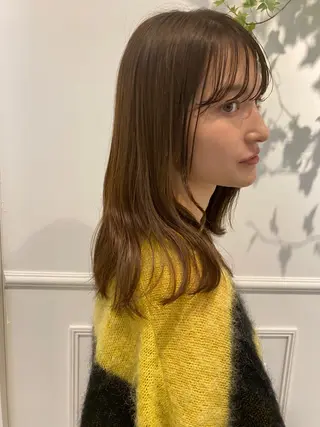 セミロング カラー 艶髪レイヤー顔周り グレージュ添田晃基のヘアスタイル