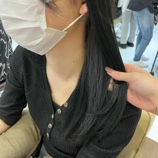 ミディアム ELEN 新百合ヶ丘のヘアスタイル