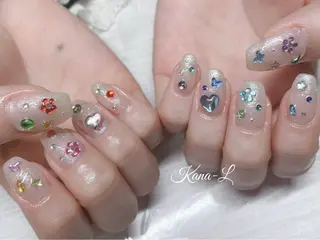 ネイル 芦辺 香奈のネイルデザイン