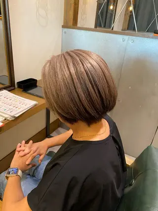 ショート カラー MAHIRO🍒半田 /ブリーチ/カットのヘアスタイル