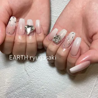 ネイル hair&make EARTH coiffure beaute 龍ケ崎店所属・tomita ayakaのネイルデザイン