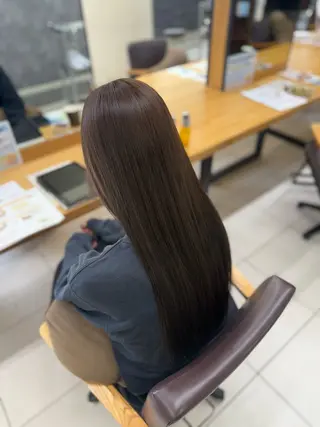 ロング カラー 🪼かえで🪼臼井 カラー/縮毛矯正のヘアスタイル