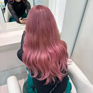 ロング カラー ハイトーン/ピンク 🎀山岸 沙弥香のヘアスタイル