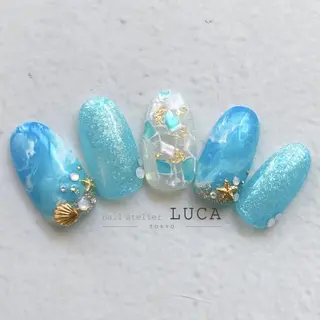 ネイル ネイルアトリエルカ スタッフのネイルデザイン