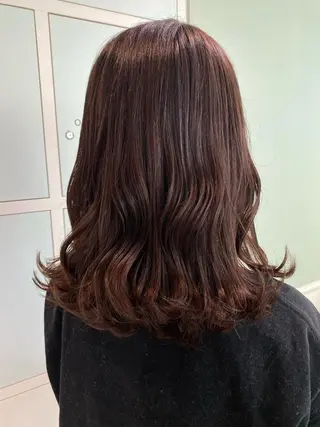 ミディアム 長井 麻帆のヘアスタイル