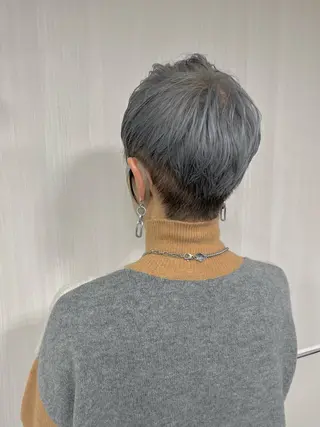 ショート カラー ウスイマイコ カット/ケアカラーのヘアスタイル