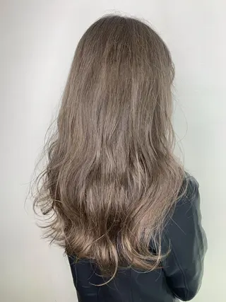 ロング BIANCA isesaki 小暮のヘアスタイル