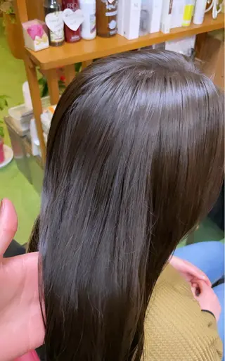 ロング カラー デザインカラー🏝️ 須賀汐音のヘアスタイル