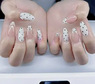 ネイル T. Leeのネイルデザイン