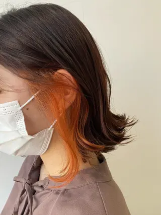 ミディアム カラー 梛木 唯のヘアスタイル
