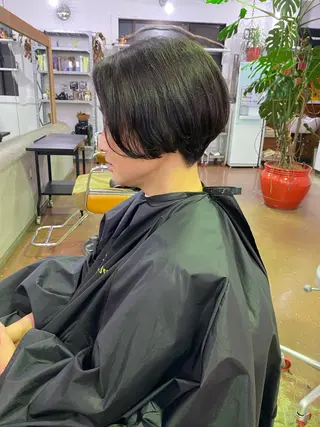 ショート なぎ🌿.∘[ボブ, ニュアンスカラー]のヘアスタイル