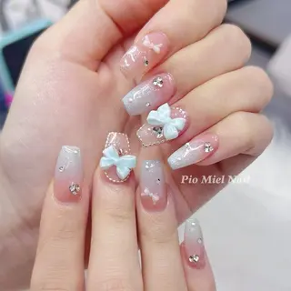 ミディアム Pio Mielのネイルデザイン