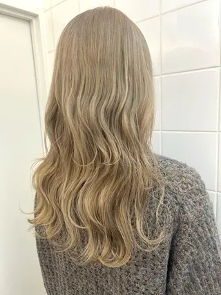 ロング カラー ヘアアレンジ 🧨ブリーチー×ボブ レイヤー💎じゅえるのヘアスタイル