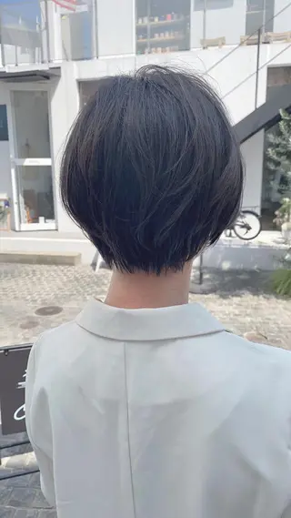 ショート カラー 佐藤史哉* 韓国レイヤー赤み除去のヘアスタイル