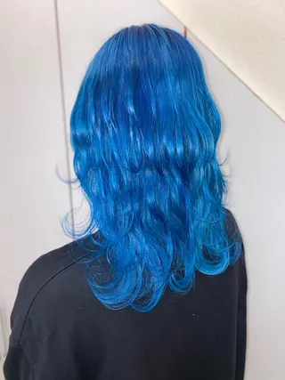 セミロング ゆぴ☾‪/推しカラー /ハイトーンのヘアスタイル