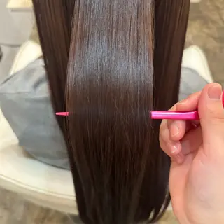 ロング 山﨑彩乃 🫧 縮毛矯正のヘアスタイル
