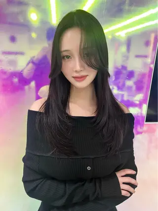 セミロング カラー 韓国ハッシュカット/ 新宿/髪質改善/岡崎のヘアスタイル