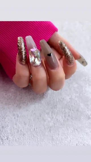 ネイル Prettiest nailのネイルデザイン