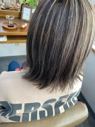 ミディアム 永沼 真依のヘアスタイル