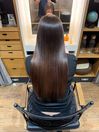 セミロング afloatkobe所属・美髪/髪質改善 川口凌弥のヘアスタイル