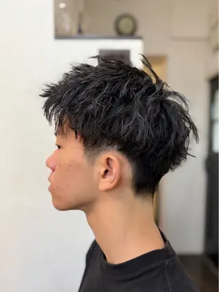 ショート パーマ メンズ メンズ/スパイキー ショート/isseyのヘアスタイル