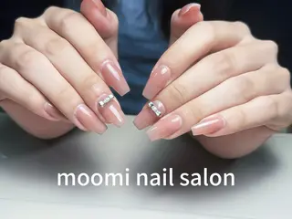 ネイル Moomi nail salon新宿所属・Moomi nail salonのネイルデザイン