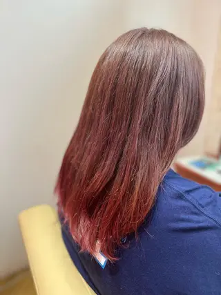 ミディアム カラー ヘアーサロン feel所属・磯山 美咲のヘアスタイル