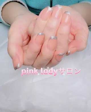 ネイル pink ladyサロン所属・べ にのネイルデザイン