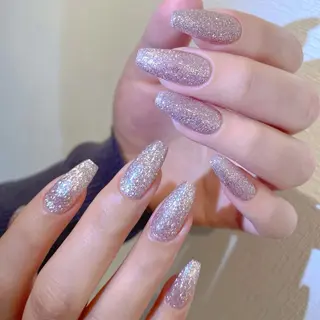 ミディアム めぐみのネイルサロン 惠のネイルデザイン