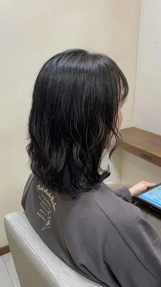 ミディアム パーマ amiehairroom所属・むらたナチュラルパー マ🌀透明感カラーのヘアスタイル