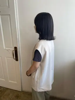 ミディアム カラー MIOベージュカラー 柔らかいカラーのヘアスタイル