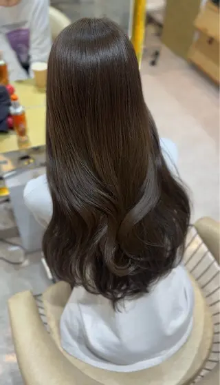ロング カラー Akane レイヤー/艶カラーのヘアスタイル