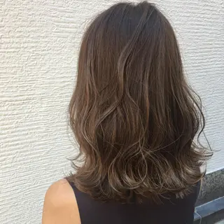 ミディアム カラー OFF YUYAのヘアスタイル