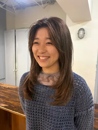 ミディアム カラー 🤩噂のMr.髪ポジ ティブ®️yu🤩のヘアスタイル