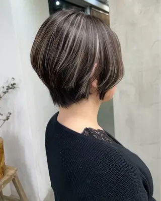 ショート カラー 🫐寒色系カラー 🫐ヤマナカリリカのヘアスタイル