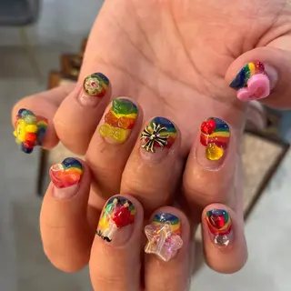 ネイル 栗田 ゆう子のネイルデザイン