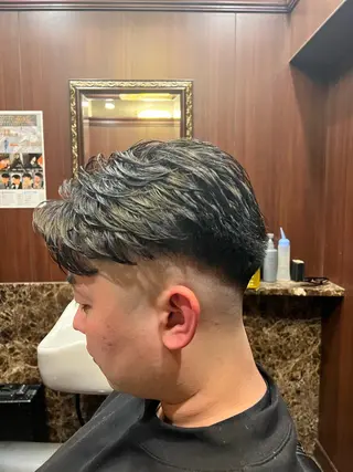 ショート ヒロ銀座バーバーショップ丸の内所属・秋山 琳太のヘアスタイル