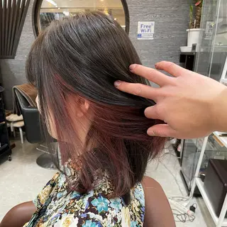 ミディアム カラー 能登谷 泉稀のヘアスタイル