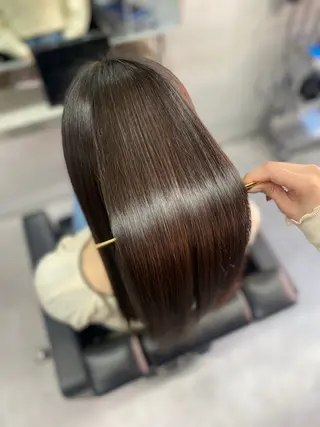 セミロング 艶髪/縮毛矯正 🫧辻野海羽のヘアスタイル