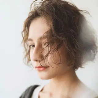 LUCA SALON所属・友田 青葉のヘアスタイル