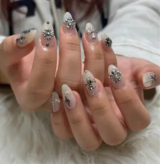 ネイル GO TODAY シェアサロン 渋谷Orla店所属・シオリ ⪩⪨のネイルデザイン