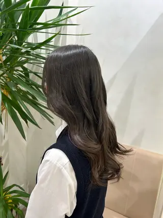 ロング グレージュ┆うる艶 ┆ゆうはのヘアスタイル