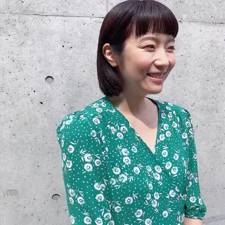 ミディアム カラー 長井 美佳のヘアスタイル